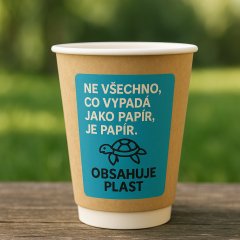 Kelímek, který klame tělem